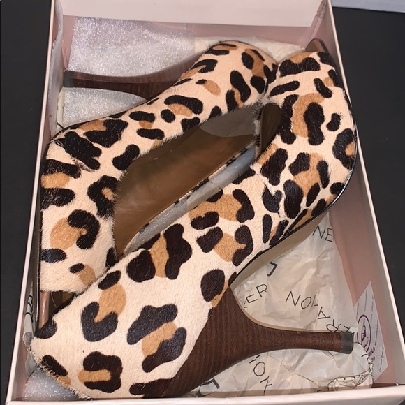 BCBG Generation Heels - Picture 5 of 9